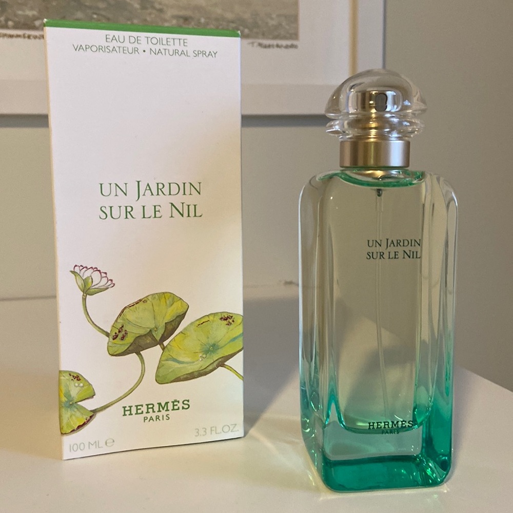 Hermes un jardin sur le nil 3.3 do oz. Authentic. Used once.